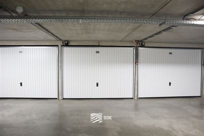 Loodswezenplein Garage 182 - Ruime garagebox met aansluitende berging op niveau -2 - Afmetingen: 3,08 x 5,73 m, aanpalende berging: 6,28 x 6,64 - Verk...