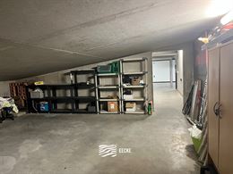 Loodswezenplein Garage 182 - Spacieux garage box avec local de rangement - Situé au niveau -2 - Dimensions : 3,08 x 5,73 m, local de rangement attena...