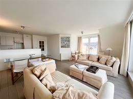 Res. Catamaran 0801 - Uitzonderlijk dakappartement met drie slaapkamers - Prachtig zicht op zee en het Leopoldplein van op de achtste verdieping - Ink...