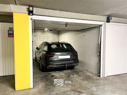 Franslaan Garages G2073 - Garage box fermé à Franslaan - Situé au niveau -12 du complexe de garages - Ascenseur disponible - Propriété complète ...
