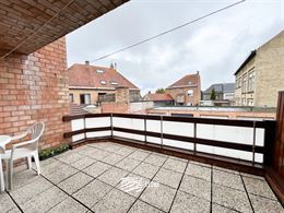 Res. Jolie 0101 - Leuk op te frissen appartement met twee slaapkamers en garage in het hartje van Nieuwpoort-Stad - Gelegen op de eerste verdieping va...