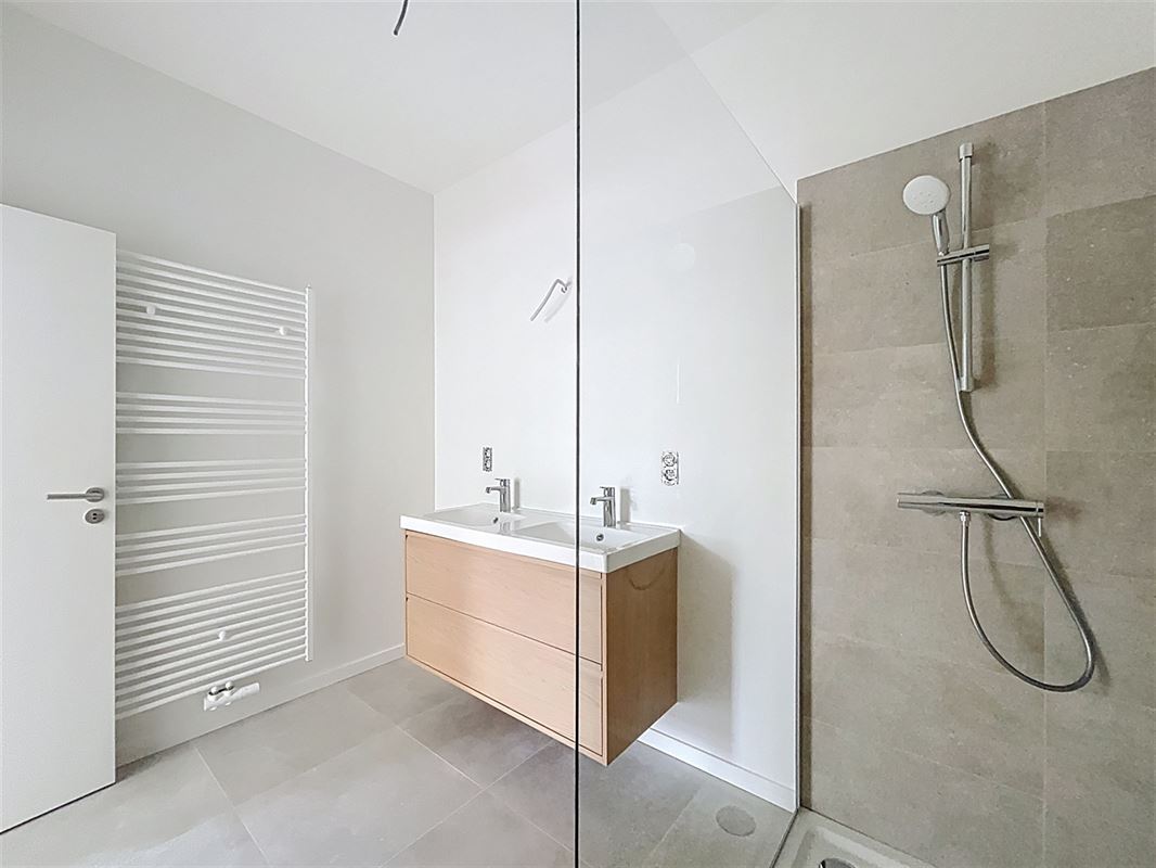 Image 9 : Appartement à 5000 NAMUR (Belgique) - Prix 275.000 €
