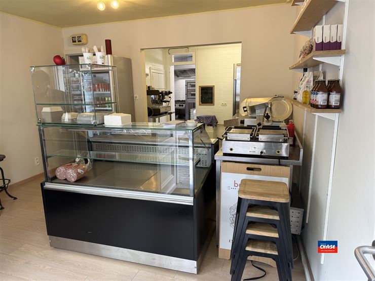  te 2000 ANTWERPEN (België) - Prijs € 50.000