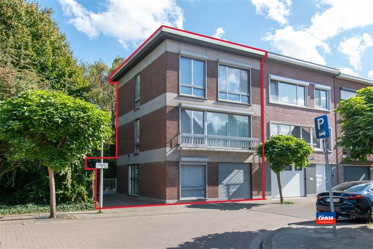 Foto 1 : Bel-étage te 2660 HOBOKEN (België) - Prijs € 375.000
