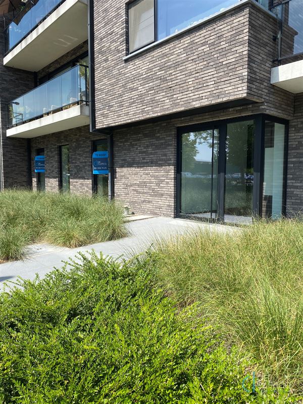 Foto 1 : Handelspand te 9080 Lochristi (België) - Prijs € 275.000