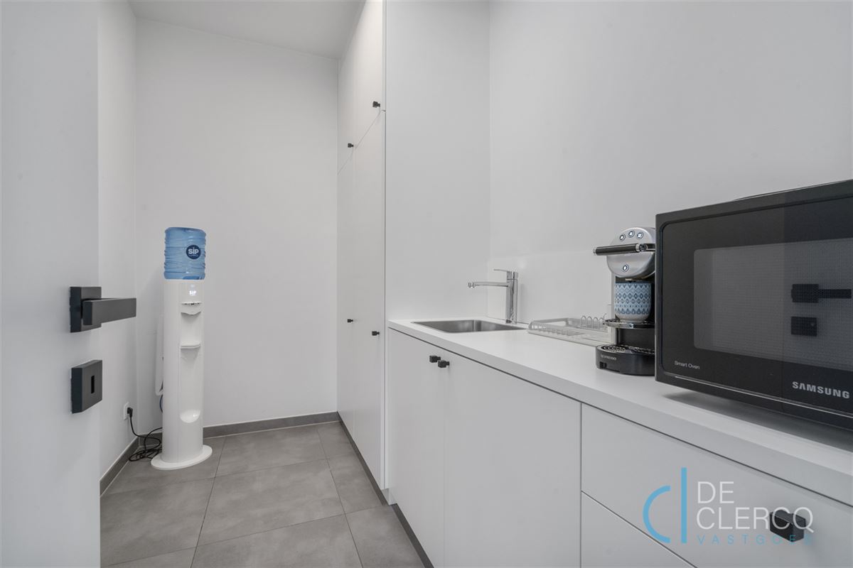Foto 10 : Burelen te 9080 Lochristi (België) - Prijs € 575.000