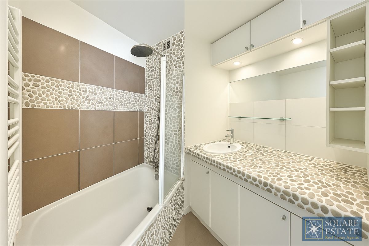 Foto 8 : Appartement te 1082 BERCHEM-SAINTE-AGATHE (België) - Prijs € 1.150