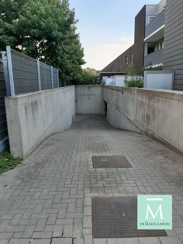 Foto 2 : Parkeerplaats te 3000 LEUVEN (België) - Prijs € 105