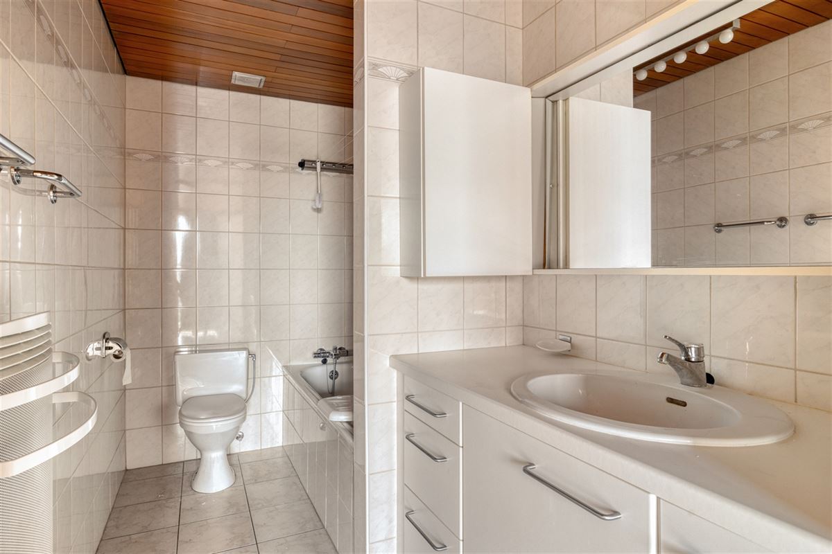 Foto 12 : Appartement te 2600 BERCHEM (België) - Prijs € 245.000