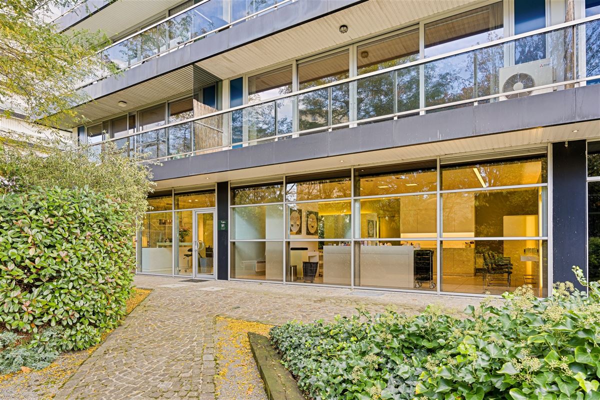 Foto 14 : commercieel gelijkvloers te 2600 BERCHEM (België) - Prijs € 1.950