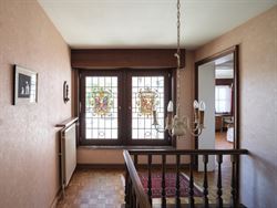 Op zoek naar een woning met ruimte én mogelijkheden? Deze op te frissen woning in het landelijke Baaigem, centraal tussen Merelbeke & Gavere, heeft a...
