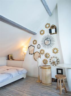 Welkom in deze charmante woning in de autoloze Noordstraat: een straat met eeuwen geschiedenis, waar elk huis een verhaal fluistert. 
Deze woning maa...