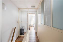 In het hart van het bruisende Prinsenhof wacht deze charmante woning vol karakter op jou. Hier woon je in een oase van rust, verscholen in een van de ...