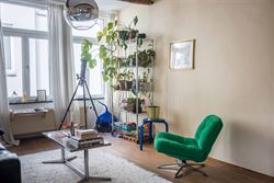 In het hart van het bruisende Prinsenhof wacht deze charmante woning vol karakter op jou. Hier woon je in een oase van rust, verscholen in een van de ...