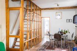 In het hart van het bruisende Prinsenhof wacht deze charmante woning vol karakter op jou. Hier woon je in een oase van rust, verscholen in een van de ...