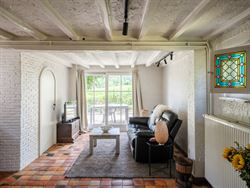 Welkom in het hart van de Vlaamse Ardennen, waar natuur, rust en ruimte elkaar ontmoeten. Deze karaktervolle woning op Boigneberg 1 in Maarkedal ligt ...