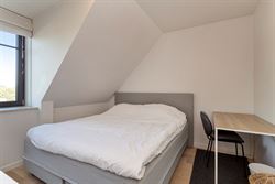 Slechts een boogscheut verwijderd van Gent-Zuid en het bruisende centrum van Merelbeke, met vlotte verbindingen naar alle belangrijke invalswegen. 
O...