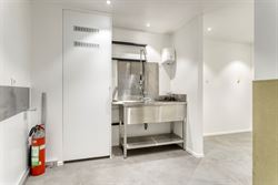 WENST U EEN BEZOEK? SURF NAAR ONZE SITE: WWW.INFINIMO.BE > ZOEK DE DESBETREFFENDE EIGENDOM > REGISTREER U VIA DE KNOP ‘PLAN EEN BEZOEK’.
In het h...