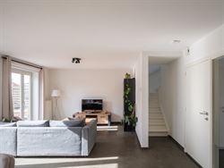 Instapklare gezinswoning met tuin & 4 slaapkamers in Wondelgem.

In een rustige, kindvriendelijke wijk in Wondelgem ontdek je deze hedendaagse wonin...