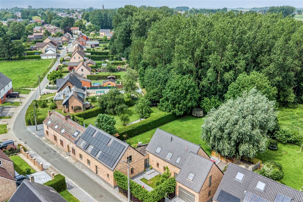 Exceptionnelle propriété, 2 logements, 7 chambres ! 