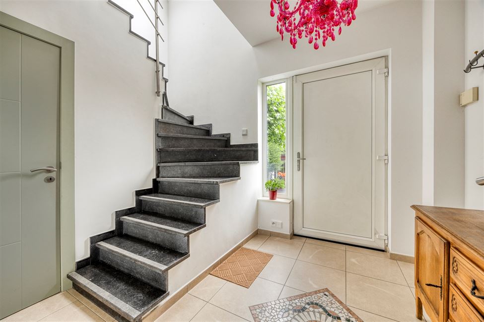 Exceptionnelle propriété, 2 logements, 7 chambres ! 