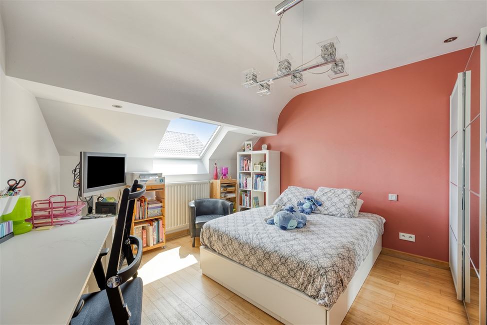 Exceptionnelle propriété, 2 logements, 7 chambres ! 