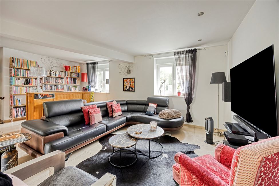 Exceptionnelle propriété, 2 logements, 7 chambres ! 