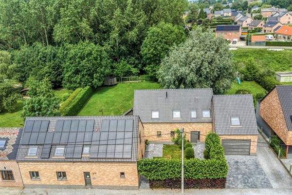 Exceptionnelle propriété, 2 logements, 7 chambres ! 