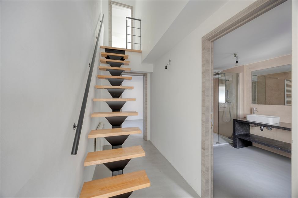 Immeuble entièrement remis à neuf, 2 entités !