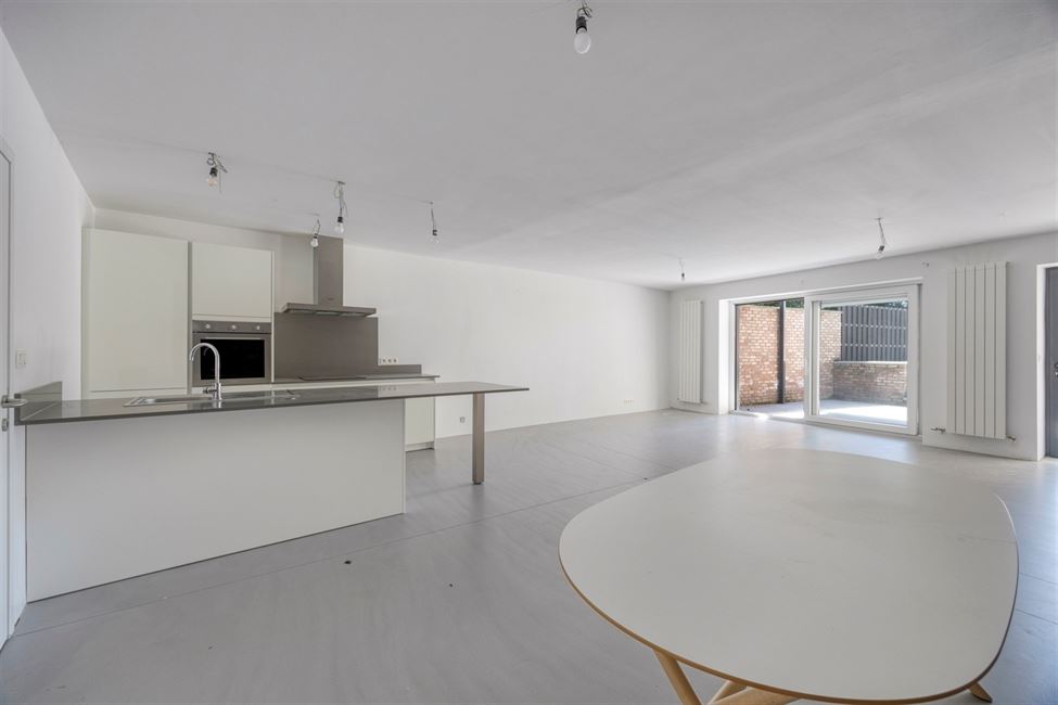 Immeuble entièrement remis à neuf, 2 entités !