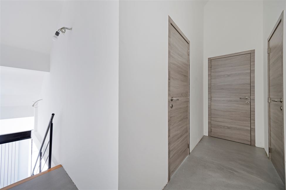 Immeuble entièrement remis à neuf, 2 entités !