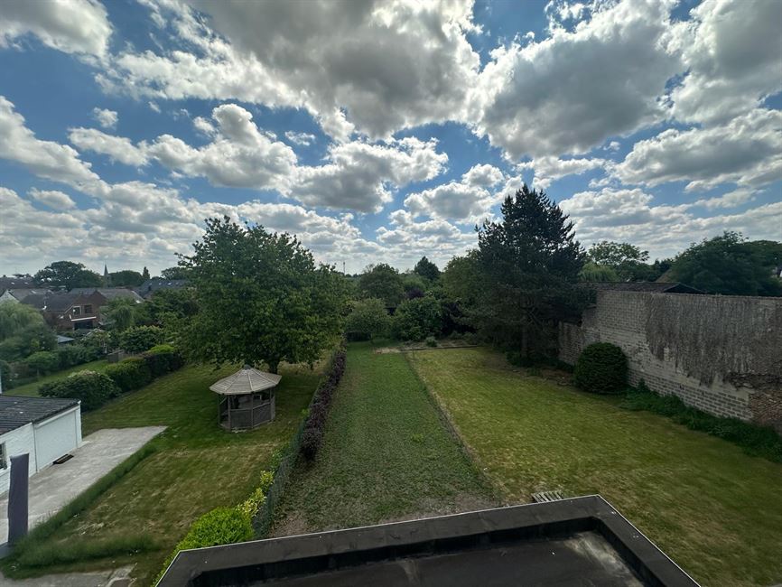 Splendide RDC 1 ch, terrasse, beau jardin
