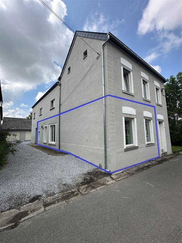 Mignon rdc 1 chambre avec jardin et terrasse communs.