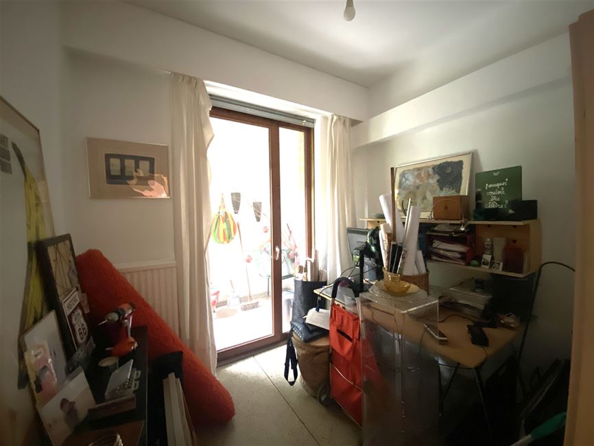 BOONDAEL/PEROU: RDC 1CH + bureau - ancienne conciergerie