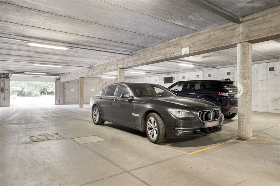 EVERE/NATO AREA: NICE 270M2 OFFICE SPACE