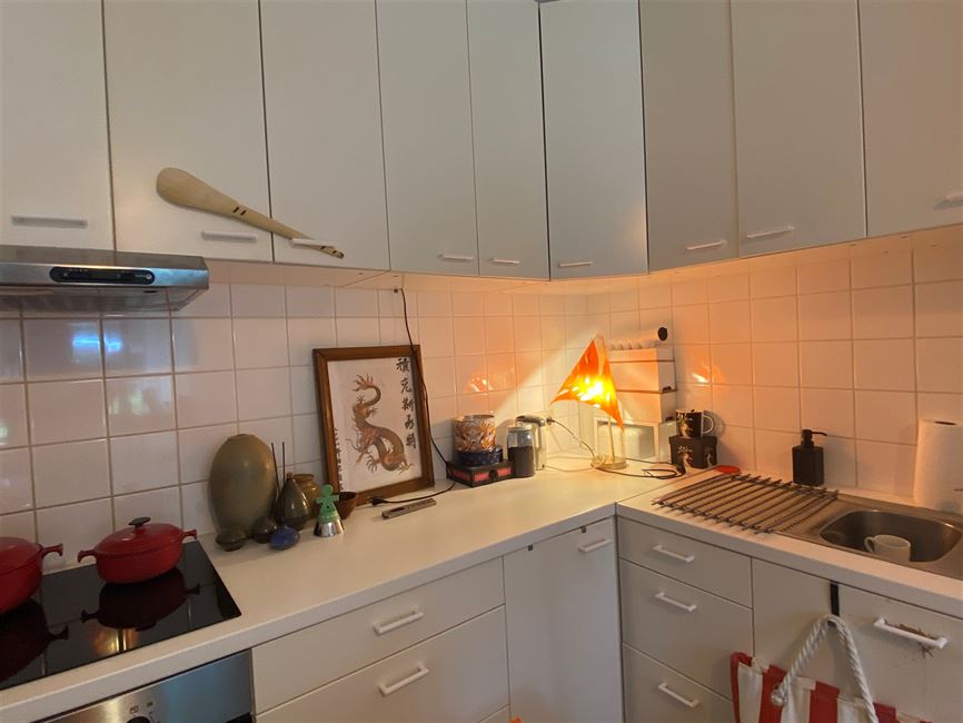 BOONDAEL/PEROU: RDC 1CH + bureau - ancienne conciergerie