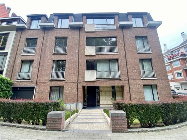 BOONDAEL/PEROU: RDC 1CH + bureau - ancienne conciergerie
