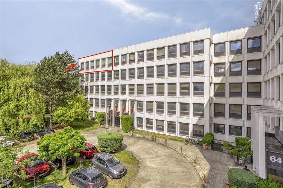 EVERE/NATO AREA: NICE 270M2 OFFICE SPACE
