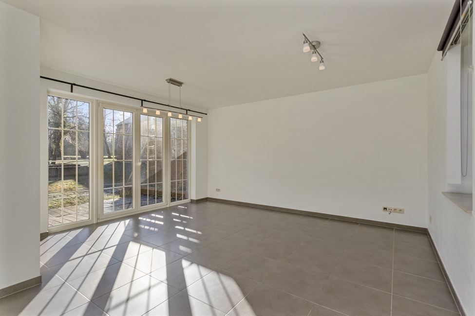 Maison 2 ch dans cadre bucolique, jardin commun! 