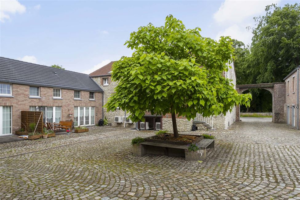 Maison 2 ch dans cadre bucolique, jardin commun! 