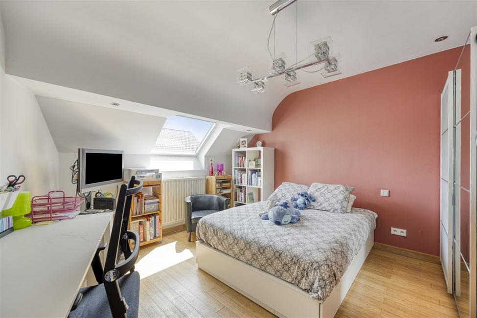 Exceptionnelle propriété, 2 logements, 7 chambres ! 