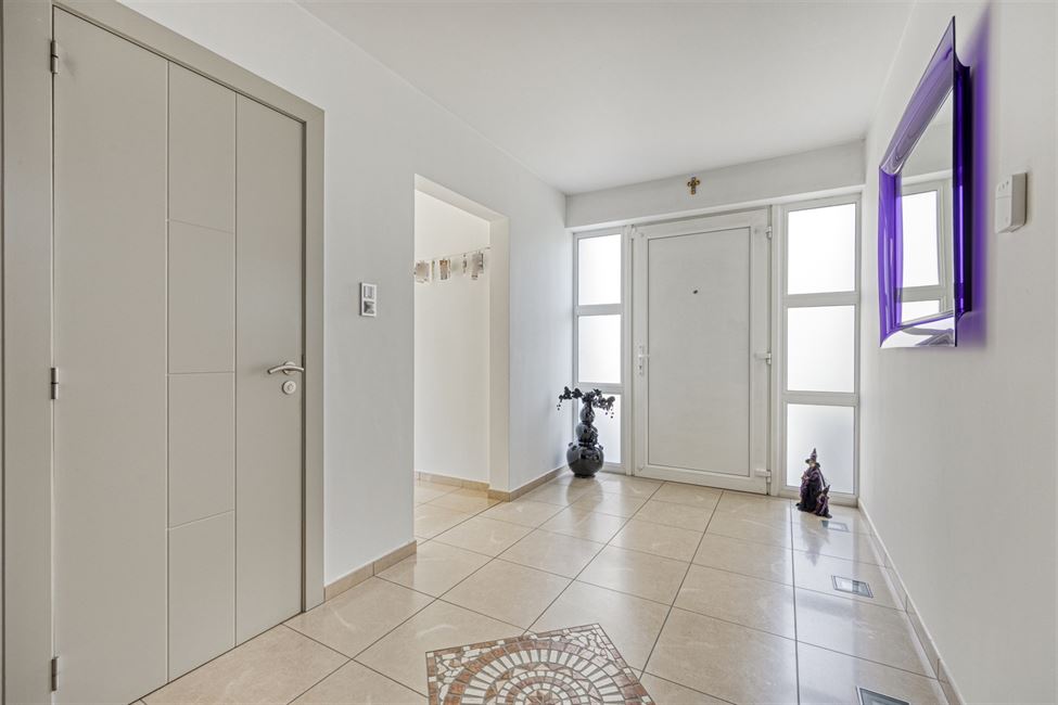 Exceptionnelle propriété, 2 logements, 7 chambres ! 