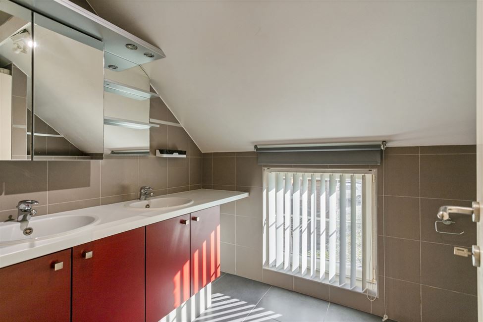 Maison 2 ch dans cadre bucolique, jardin commun! 