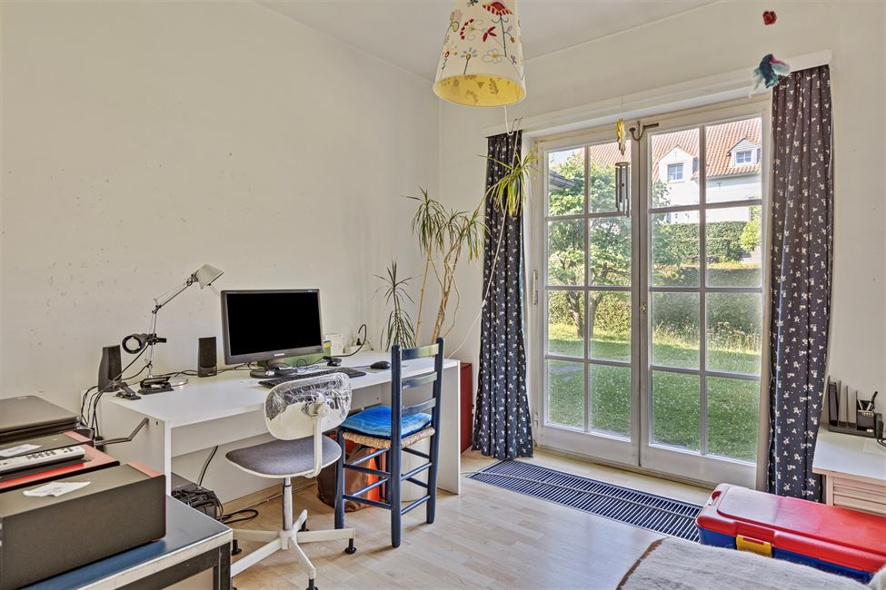 Villa de charme 4-5 Ch+prof.libérale poss, magnif.jardin !