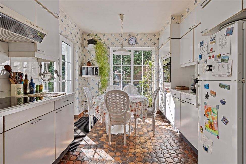 Villa de charme 4-5 Ch+prof.libérale poss, magnif.jardin !