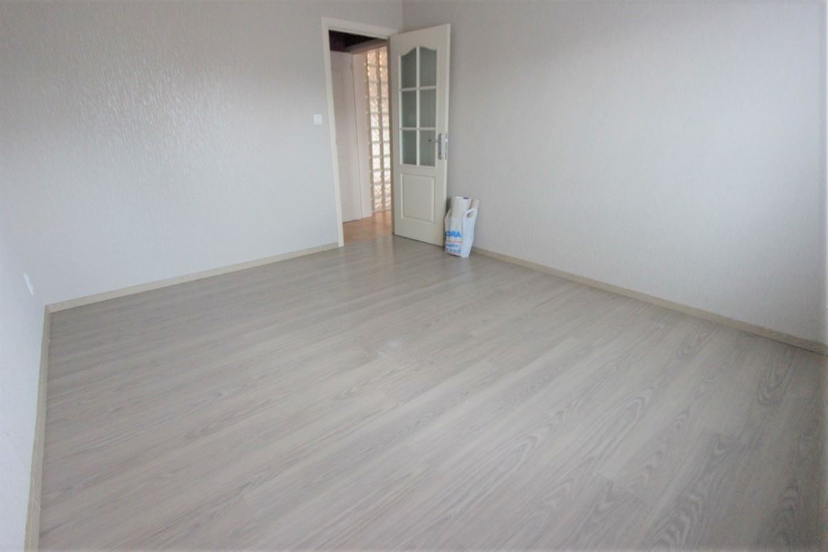Image 8 : Appartement à 4280 HANNUT (Belgique) - Prix 800 €