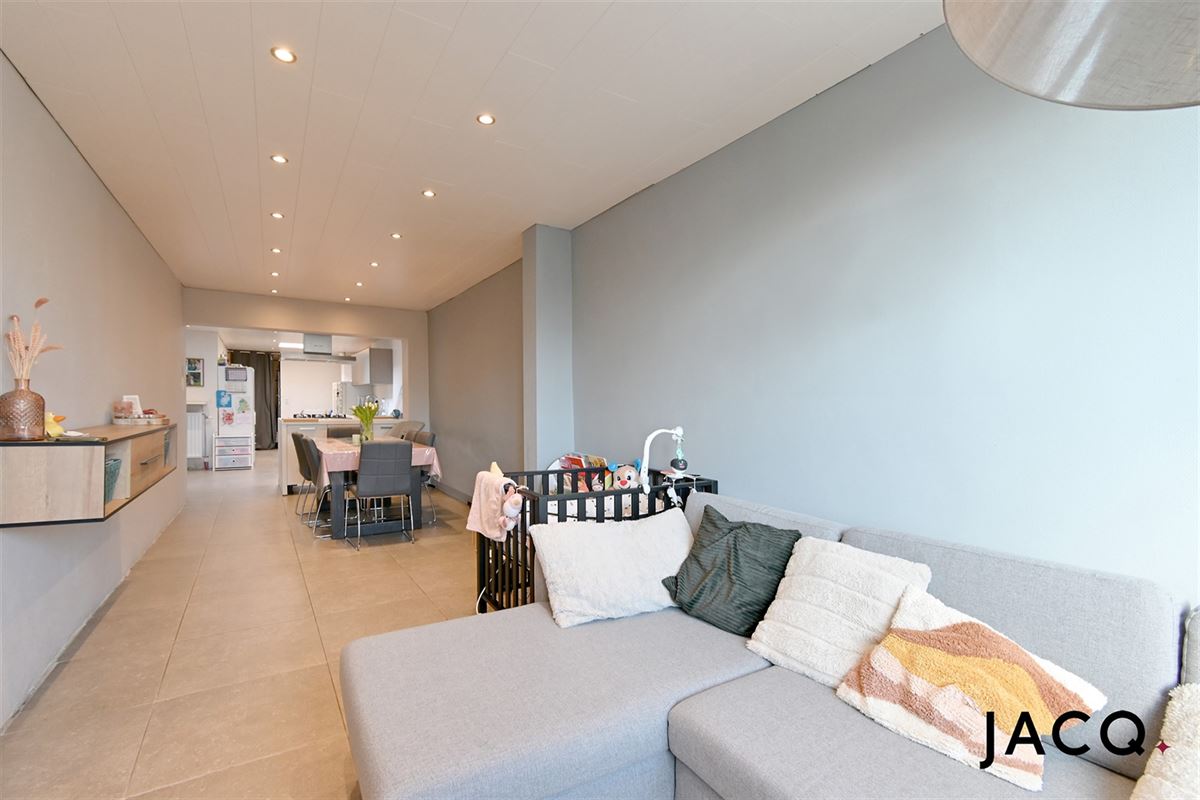 Charmante, gerenoveerde woning met 2 slaapkamers en tuin te Hemiksem!