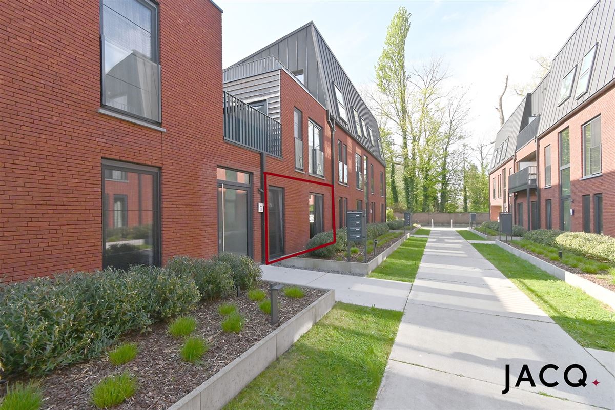 Recent glv appartement met 2slpk's, tuin in een doodlopende straat omringd door groen!