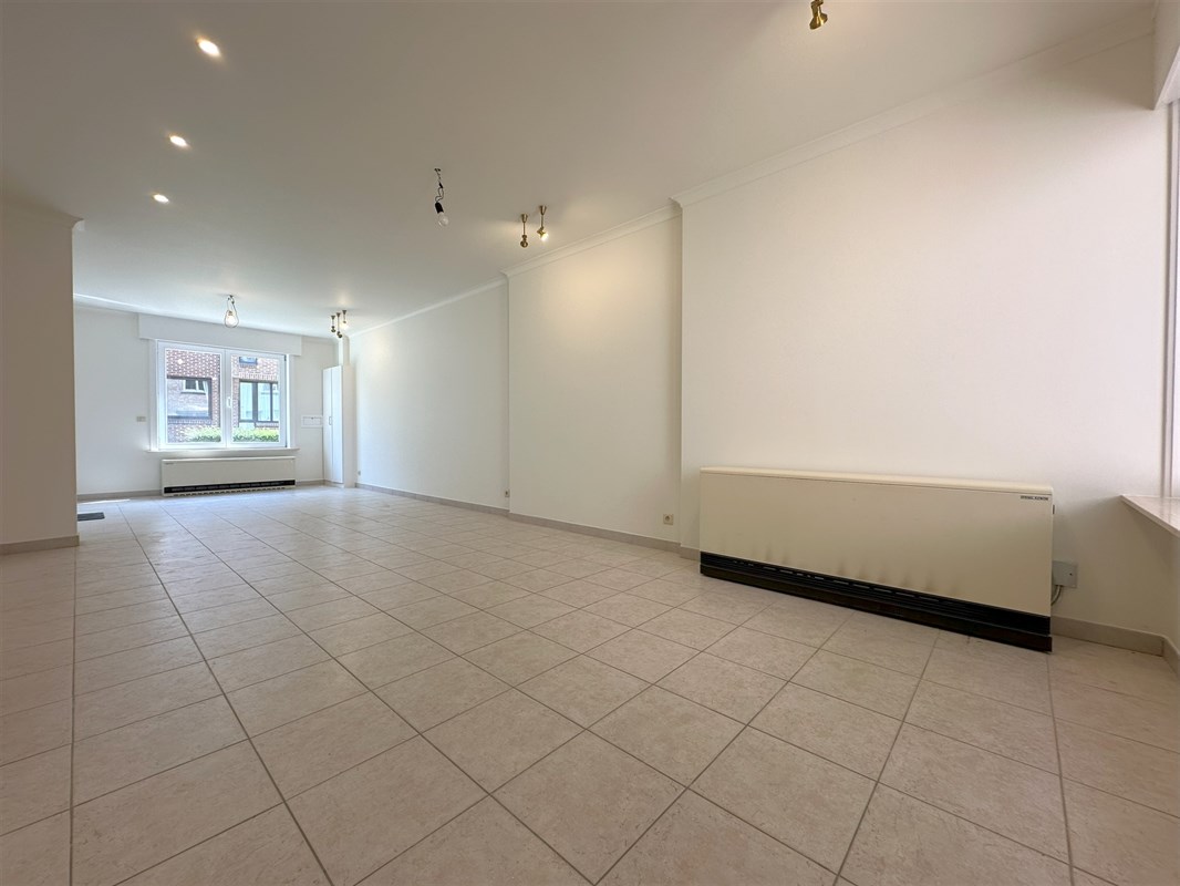 Foto 1 : Huis te 8700 TIELT (België) - Prijs € 800