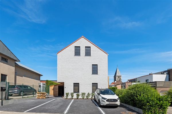 3 SLK APPARTEMENT MET RUIME TUIN EN PARKEERPLAATS IN HET CENTRUM VAN LANDEN 